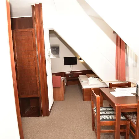 Jat Aparthotel