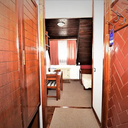 Jat Aparthotel *