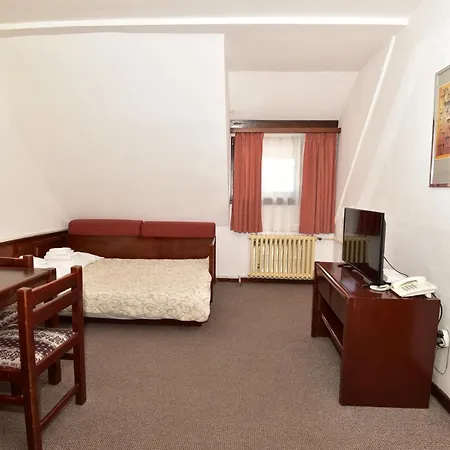 Aparthotel Jat