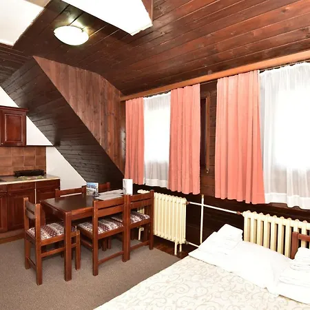 Aparthotel Jat *
