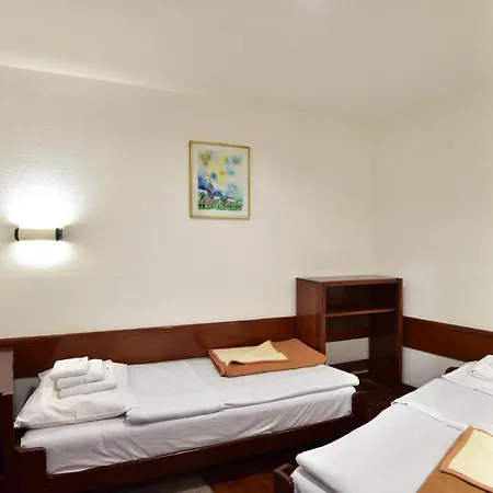 Aparthotel Jat