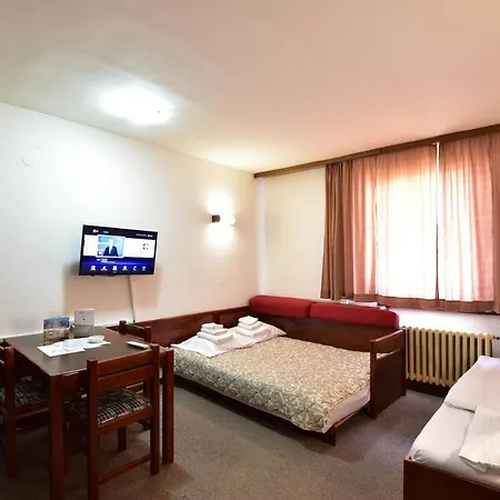 Jat Apart-hotel 3*